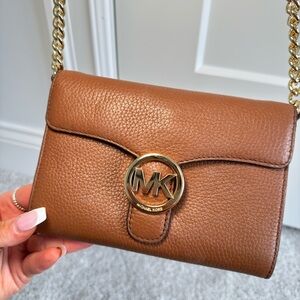 Michael kors wallet on chain